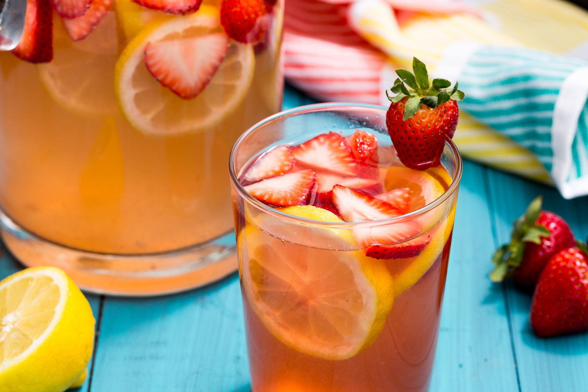 新鲜草莓柠檬水- ButterYum -一个美味的小美食亚博APP平台苹果版博客 - 亚博电竞最新招聘
