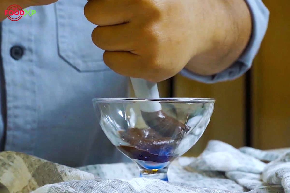 Decadent Gordon Ramsay Chocolate Avocado Mousse Recipe TheFoodXP 雷电